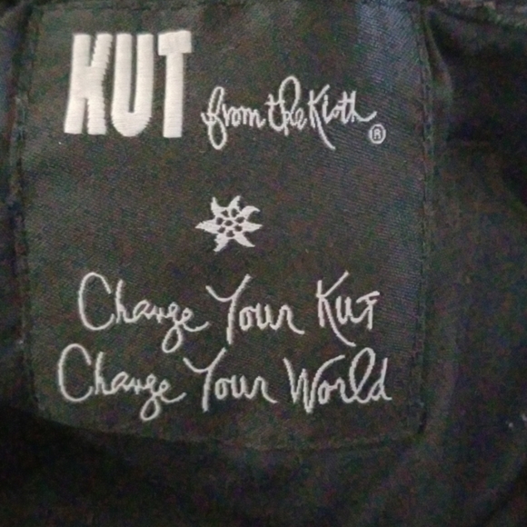 Kut From the Kloth Farrah Baby Bootcut Black Jean - Picture 6 of 8